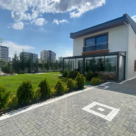 Cozy - Garden, Fireplace & Cinema Experience Villa