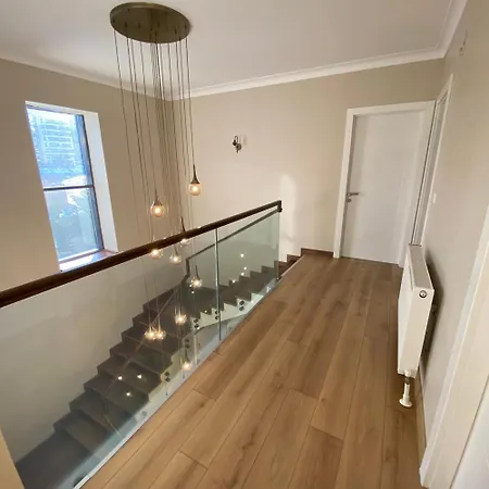 Cozy - Garden, Fireplace & Cinema Experience