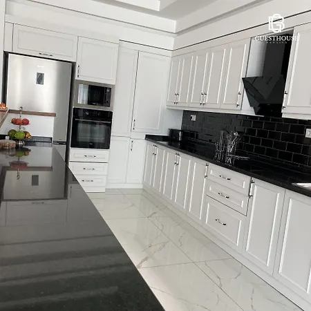 Cozy - Garden, Fireplace & Cinema Experience Etimesut