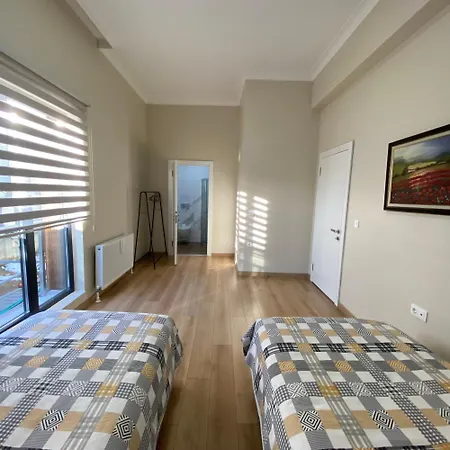 Cozy - Garden, Fireplace & Cinema Experience