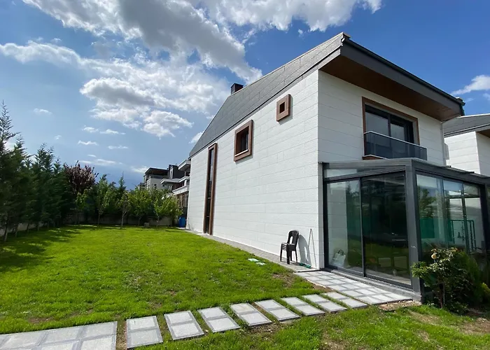 Cozy - Garden, Fireplace & Cinema Experience Вилла Etimesut