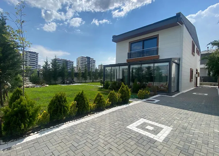 Cozy - Garden, Fireplace & Cinema Experience Вилла